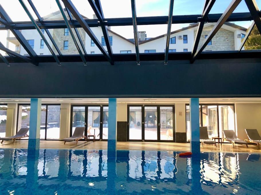 Luxury Penthouse With A Lavish Spa And 2 En-Suite Bedrooms Bansko Exterior photo
